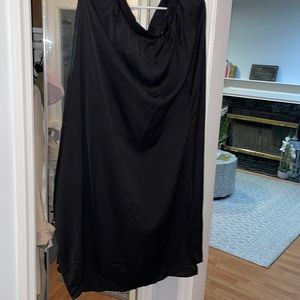 Black Skirt 2X